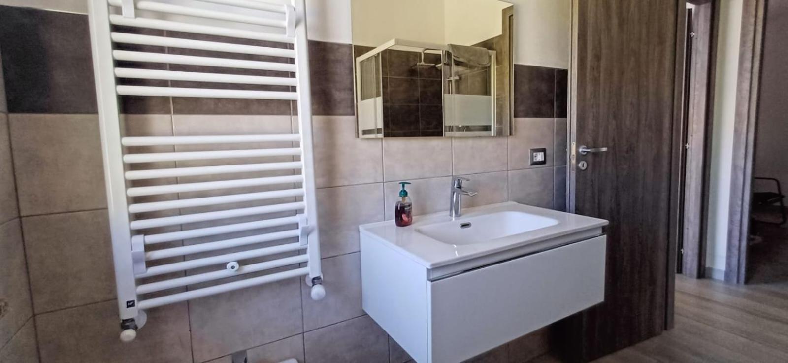 New Alfieri Apartment Cabras Exterior foto